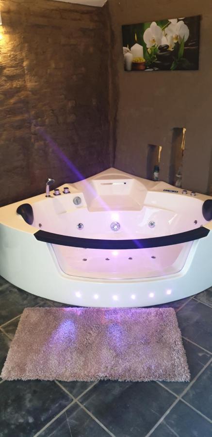 Authentic Wellnesshoeve Hansbeke Zewnętrze zdjęcie
